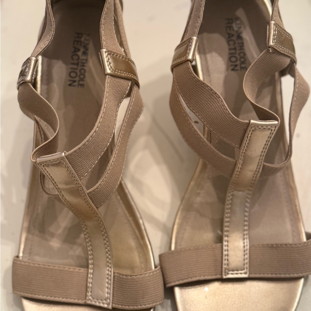 Kenneth Cole Reaction Beige Strappy Sandals